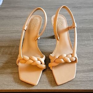 NWOT Vince Camuto Beljiya Sandal Heel 9.5